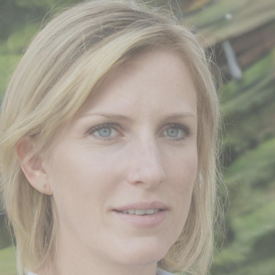 Portrait de Marie Dubois, développeuse web